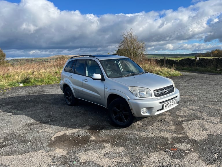 image for Toyota, RAV 4, Estate, 2005, Manual, 1998 (cc), 5 doors