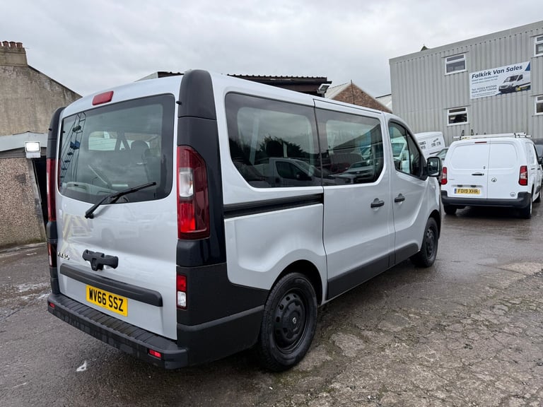 2016 Vauxhall Vivaro 2900 1.6CDTI 95PS ecoFLEX H1 Combi 9 Seat MPV Diesel Manual
