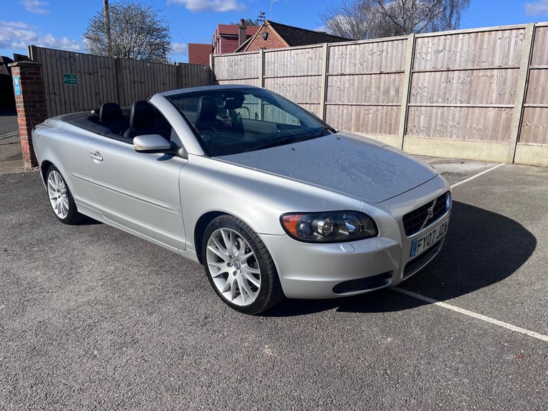 2007 Volvo C70 2.4i SE Lux 2dr Geartronic CONVERTIBLE Petrol Automatic