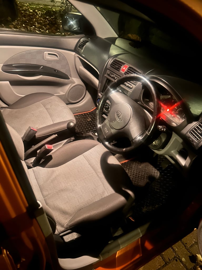 Kia, PICANTO, Hatchback, 2005, Manual, 1086 (cc), 5 doors