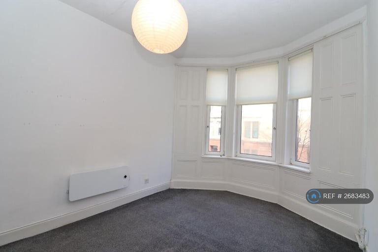 2 bedroom flat in Boyd Street, Glasgow, G42 (2 bed) (#2683483)