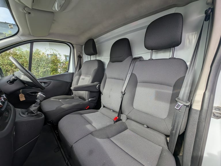 RENAULT TRAFIC 2.0 SH30 ENERGY dCi 145 Business+ MY19 *Air Con* 2020