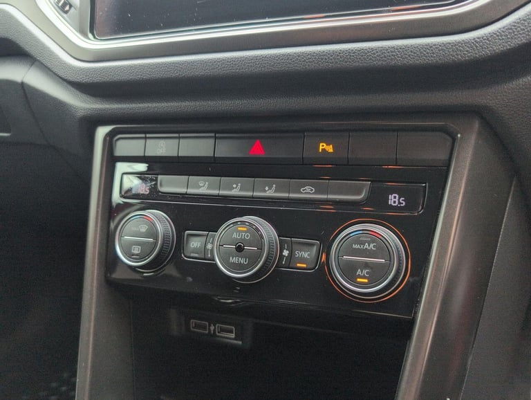 2019 Volkswagen T-Roc 1.0 TSI GPF SE SUV 5dr Petrol Manual Euro 6 (s/s) (115 ps) - ALLOY, CRUISE,...