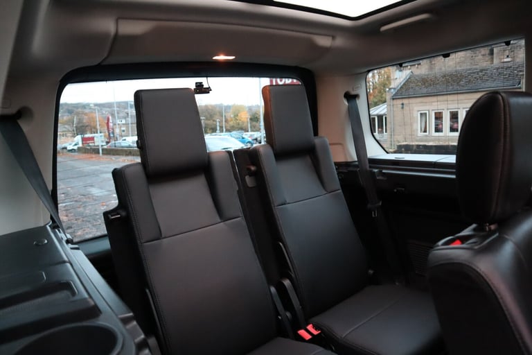 2010 Land Rover Discovery 4 5.0 V8 SE COMMANDSHIFT AUTO 4WD 5DR  4X4 Petrol Automatic