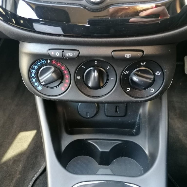 2019 Vauxhall Corsa 1.4 [75] Energy 5dr [AC] HATCHBACK PETROL Manual