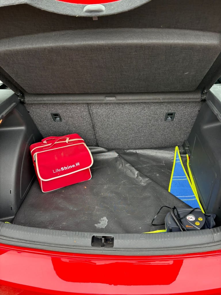 Skoda, RAPID SPACEBACK, Hatchback, 2016, Manual, 1197 (cc), 5 doors