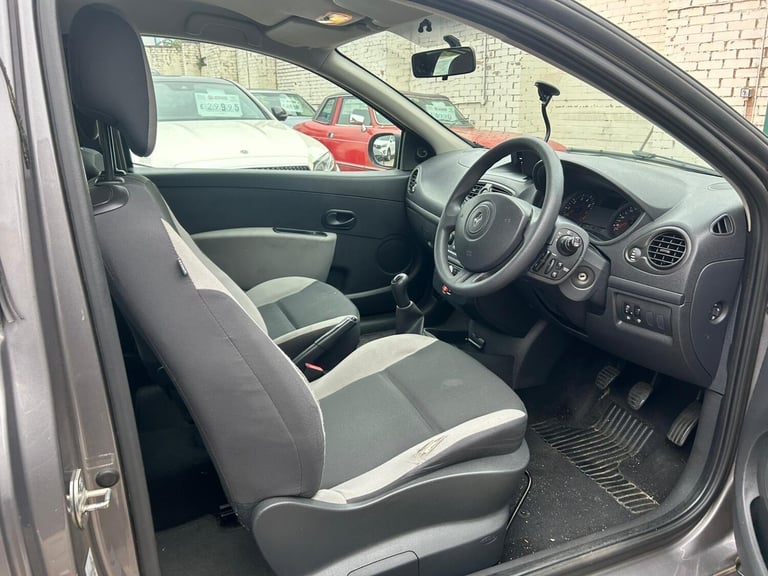  Renault Clio 1.2 Bizu Euro 5 3dr Petrol Manual