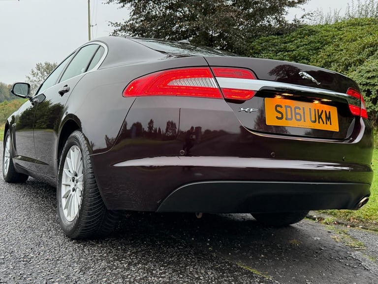 2012 Jaguar XF 2.2d SE Saloon 4dr Diesel Auto Euro 5 190 BHP ** LOW MILES **