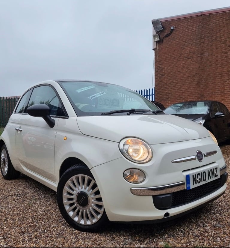 FIAT 500 LOUNGE 1.2 PETROL MODEL YEAR 2010 £35 ROAD TAX PER YEAR& ULEZ FREE LONG MOT GREAT CAR!!!
