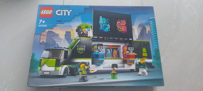 Lego city gaming truck 