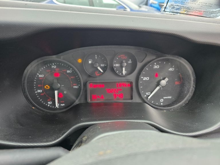 2019 Iveco Daily 3.0D HPI 65C caged Tipper in white, 45,000 miles, 1 owner, Euro 6 ULEZ, 6-s TIPP...