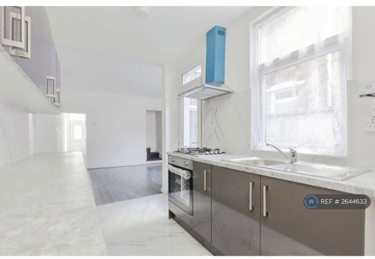 image for 4 bedroom house in Western Road, Leicester, LE3 (4 bed) (#2644633)