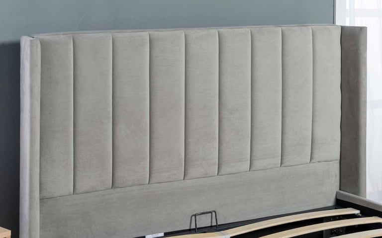 NEW OTTOMAN PANEL WING PLUSH VELVET UPHOLSTERED BED FRAME DOUBLE & KING SIZE