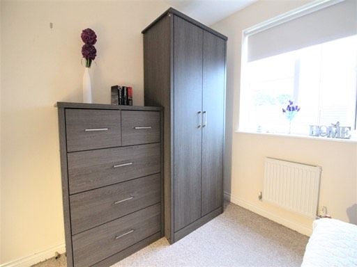 Bright, Furnished Single Room with Bills & Weekly Cleaner Included