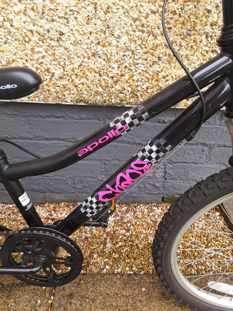 Apollo Chaos kids mountain bike 20inch wheel