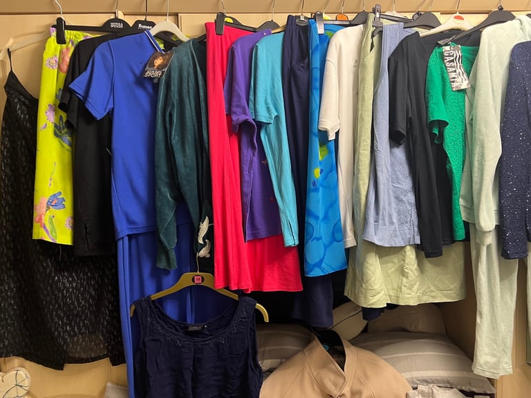 Large bundle of size 16 women’s clothes