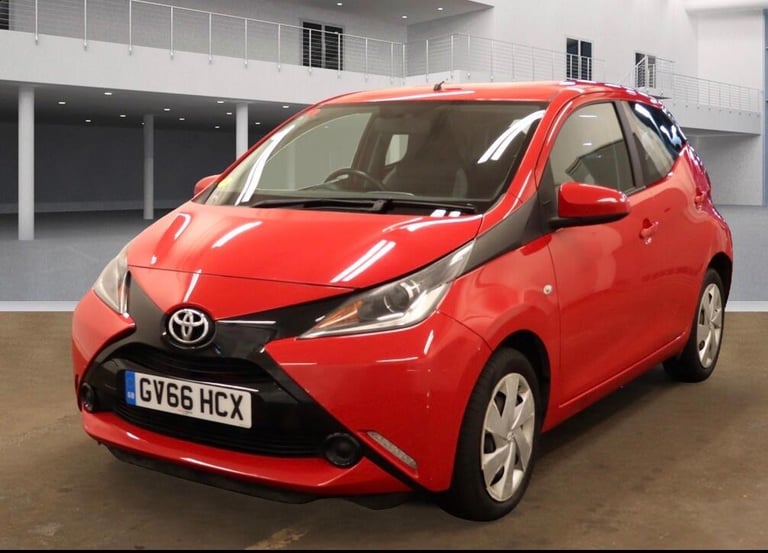 2017 Toyota AYGO 1.0 VVT-i x-play x-shift Euro 6 5dr HATCHBACK Petrol Automatic