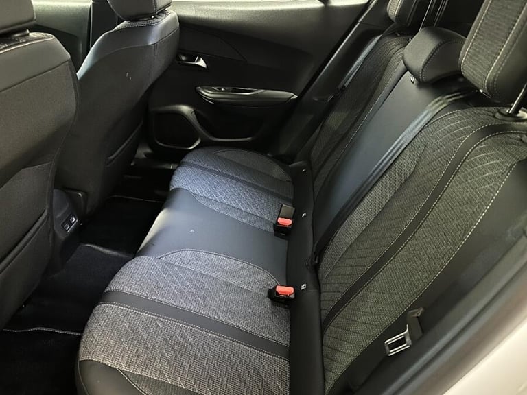 2025 Peugeot 2008 1.2 Puretech Allure Suv 5dr Petrol Manual Euro 6 (s/s) (130 Ps) HATCHBACK Petro...