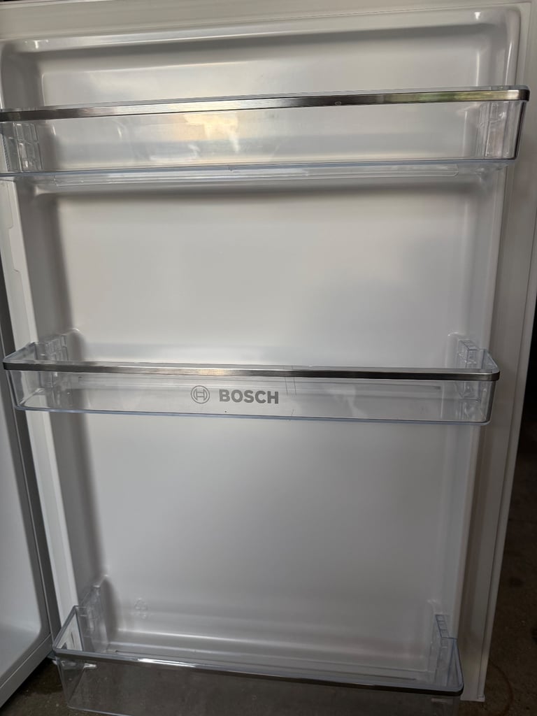 BOSCH Series 2 KTR15NWEAG Undercounter Fridge - White