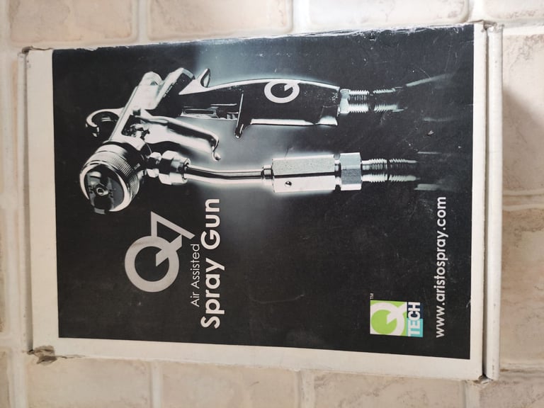 image for Q-Tech Q7 Professional Air Assisted Spray Gun (New)