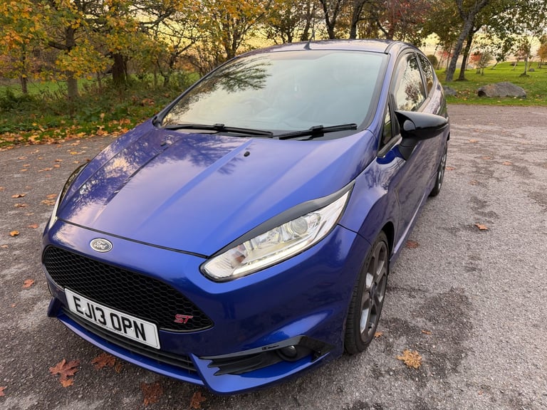 Ford, FIESTA, Hatchback, 2013, Manual, 1596 (cc), 3 doors