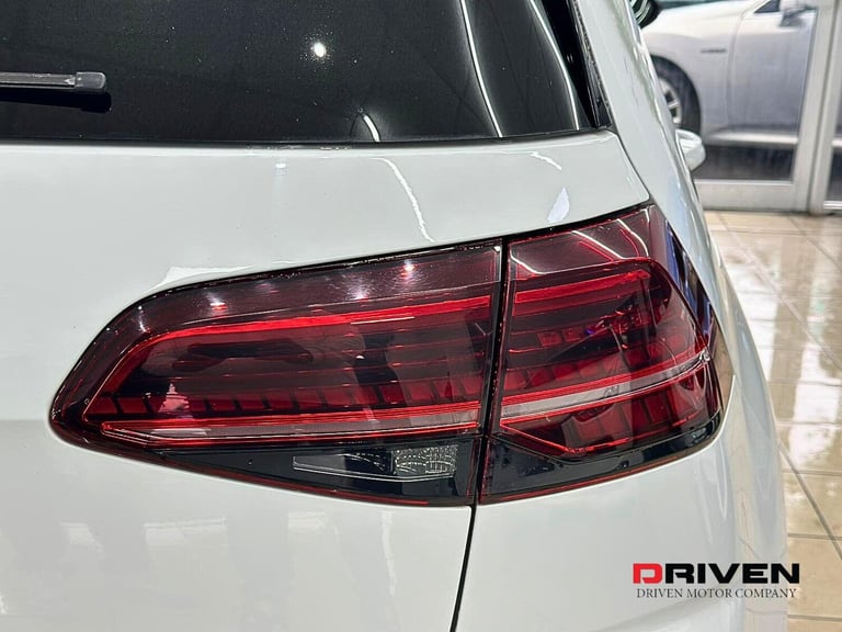 2018 Volkswagen Golf 2.0 TSI 310 R 5dr 4MOTION DSG HATCHBACK Petrol Automatic