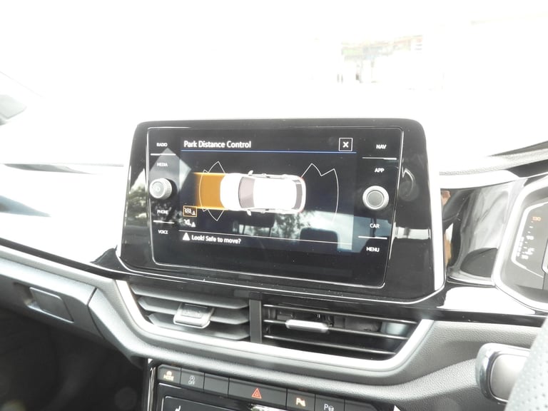 2025 Volkswagen T-Roc 1.5 TSI R-Line SUV 5dr Petrol Manual Euro 6 (s/s) (150 ps) HATCHBACK Petrol...