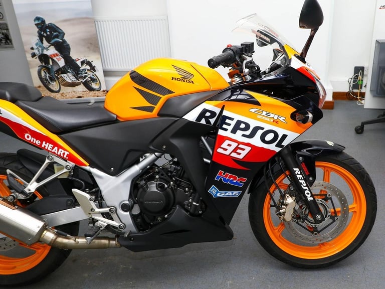 2013, '13 Honda CBR250R Repsol. Only 6,440 Miles. A2 Legal. Lovely Bike. £2,495