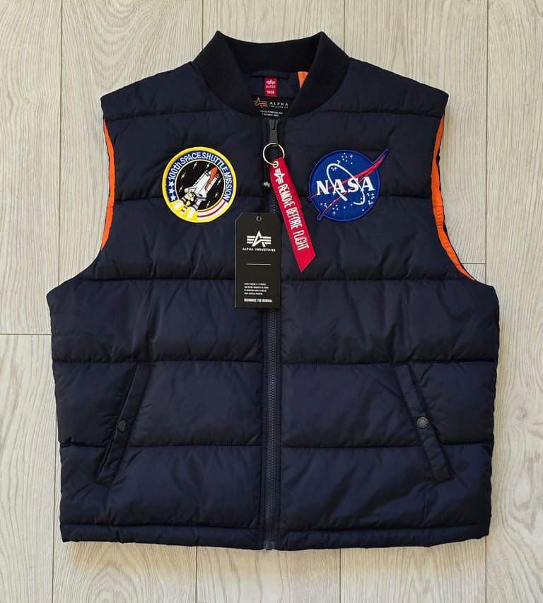 🚀 Alpha Industries NASA Puffer Vest – Navy/Orange (Size L, New with Tags)