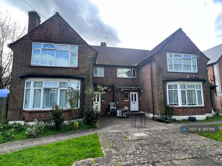 1 bedroom in Albert Street, Slough, SL1 (#2657116)