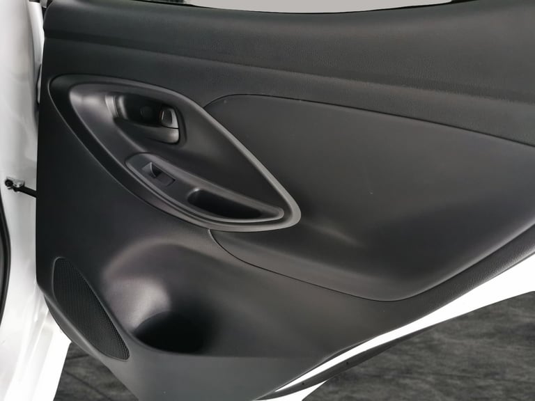 2023 Toyota Yaris 1.5 VVT-h Design Hatchback 5dr Petrol Hybrid E-CVT Euro 6 (s/s) (116 ps) -  Hat...