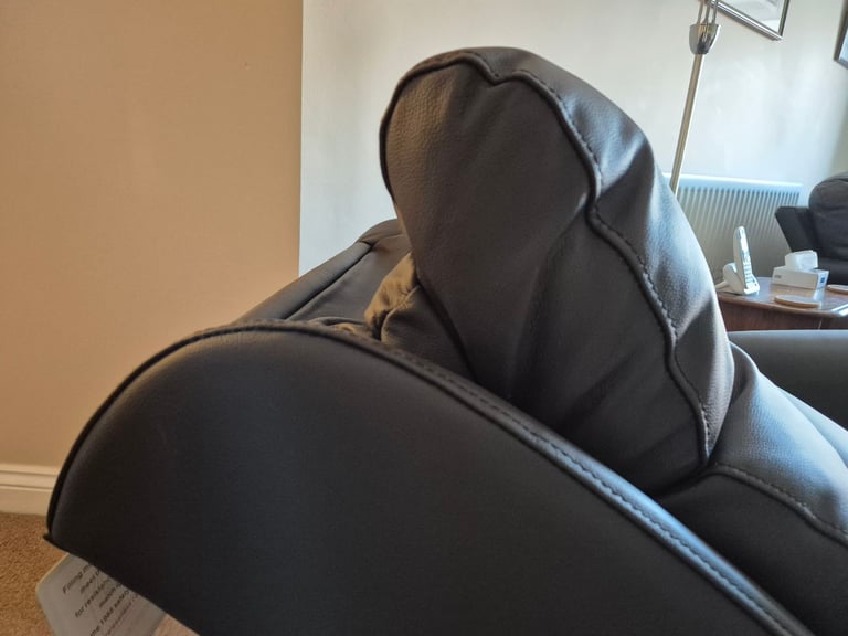 Careco electric riser/recliner brown leather chair 