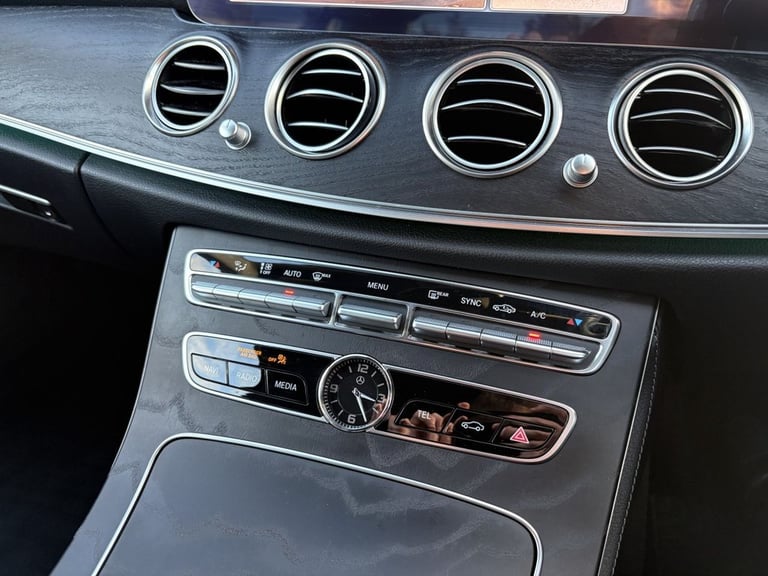 2019 Mercedes-Benz E Class E400d 4Matic AMG Line Premium 4dr 9G-Tronic SALOON DIESEL Automatic