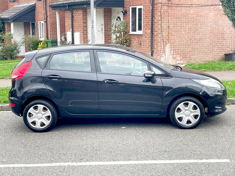 FORD FIESTA 1.2 STYLE 5 DOOR FULL YEARS MOT LOW MILEAGE SERVICE HISTORY RELIABLE RUNNER 