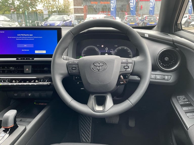 2025 Toyota C-HR 2.0 PHEV Design 5dr CVT SUV Hybrid Automatic