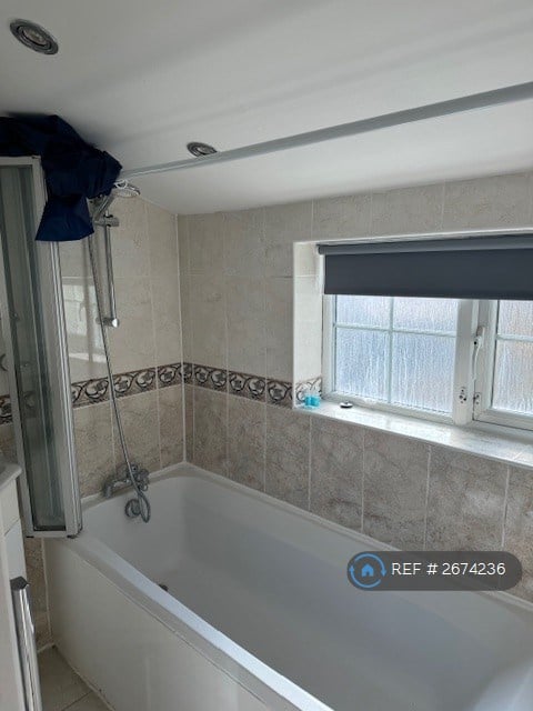 3 bedroom flat in The Mall, Faversham, ME13 (3 bed) (#2674236)