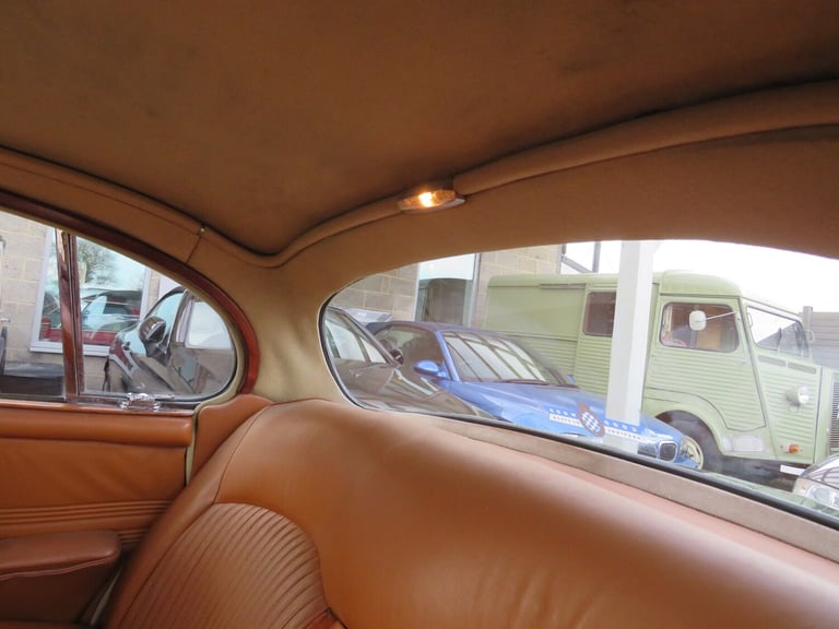 1968 Jaguar 420 4.2 MOD MANUAL Saloon Petrol Manual