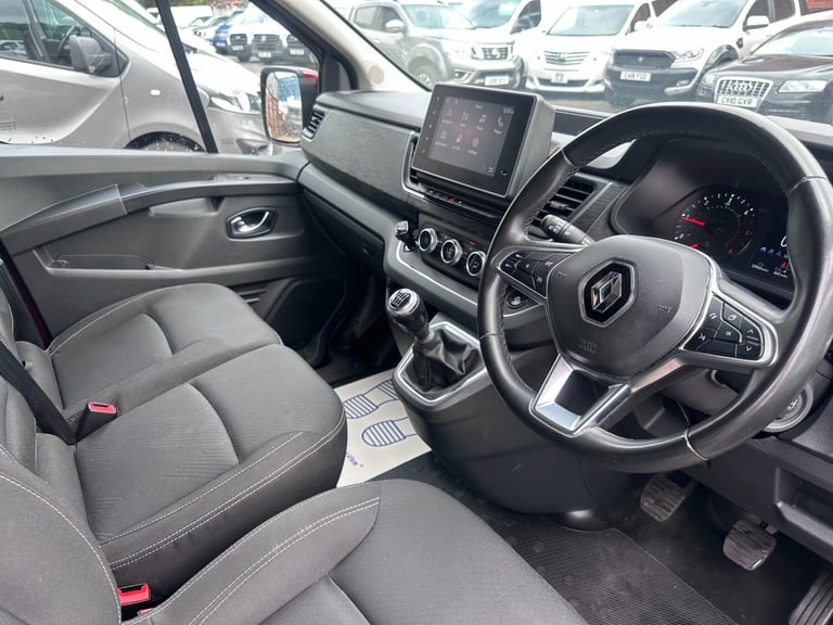 2023 Renault Trafic 2.0 dCi Blue LL30 Sport+ Crew Van Double Cab 150ps