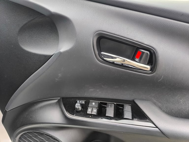 2020 Toyota Prius 1.8 Hybrid Automatic 5dr 5 Seats ULEZ Free Hatchback Petrol/Electric Hybrid Aut...