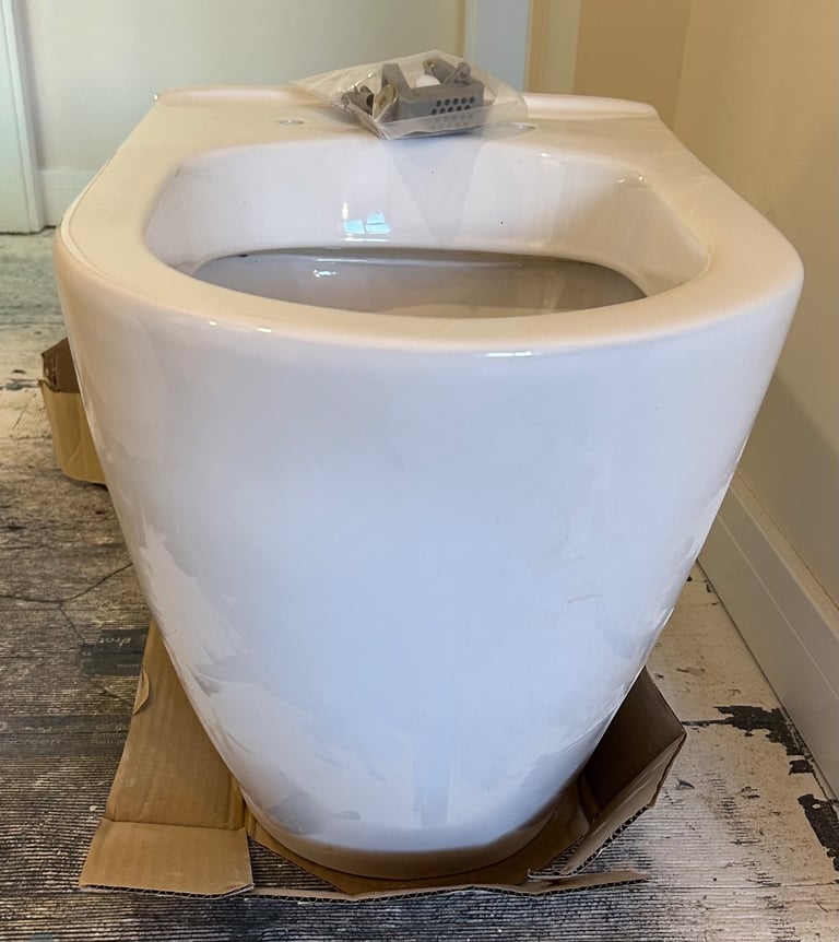 Brand New BTW Toilet Pan 2 of