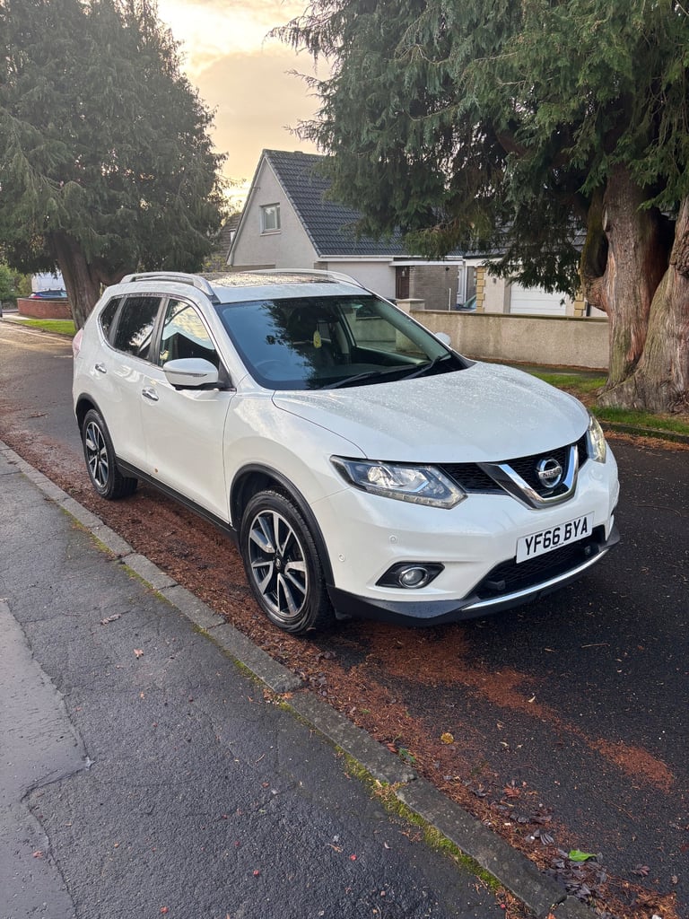 Nissan X-trail high spec tekna years mot 