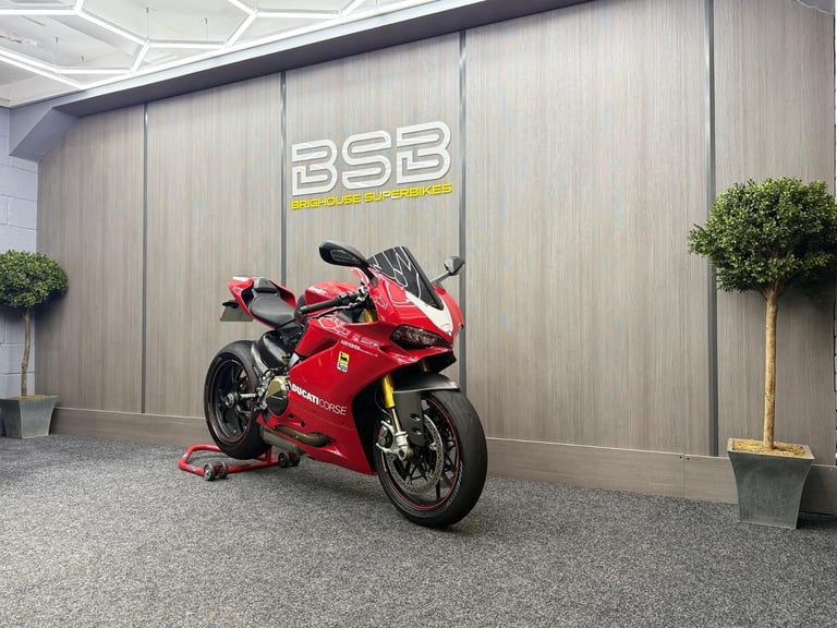 2015 15 Ducati Panigale 1299 S 1299 ABS - ++EXTRAS  **DESMO SERVICE DONE** 