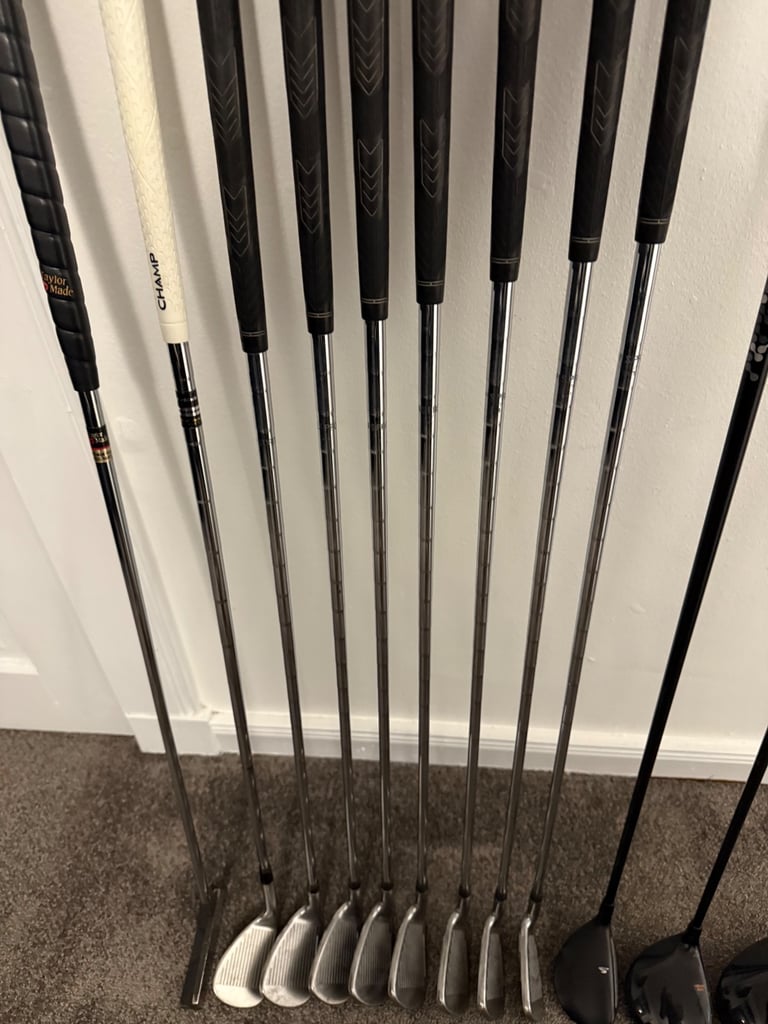 Full set of cobra clubs + cobra cart bag 