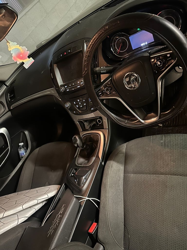 Vauxhall, INSIGNIA, Hatchback, 2015, Manual, 1956 (cc), 5 doors