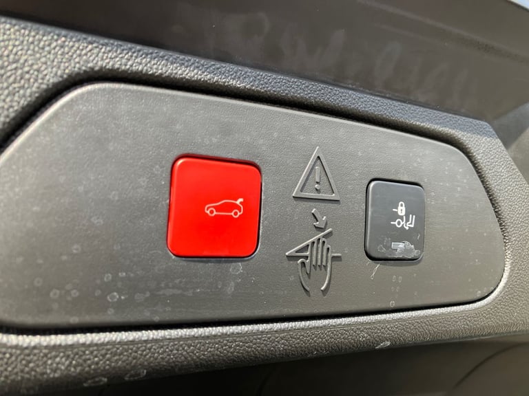 2022 Vauxhall Grandland 1.2 Turbo Ultimate 5dr Hatchback PETROL Manual