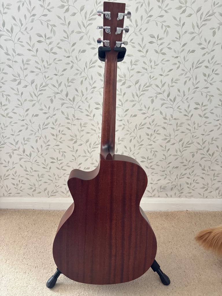 SIGMA Electro-Acoustic Guitar inc. hard case
