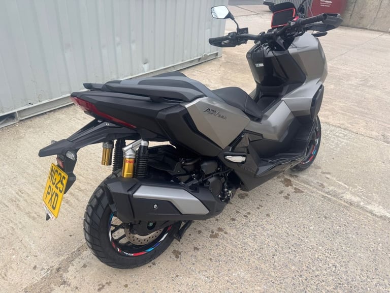 2025 Honda ADV 350 350 Scooter Petrol CVT V-Belt Euro 5 (29 ps) Scooter Petrol Automatic
