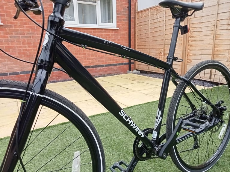 Schwinn Interlink Aluminium Hybrid Bike.