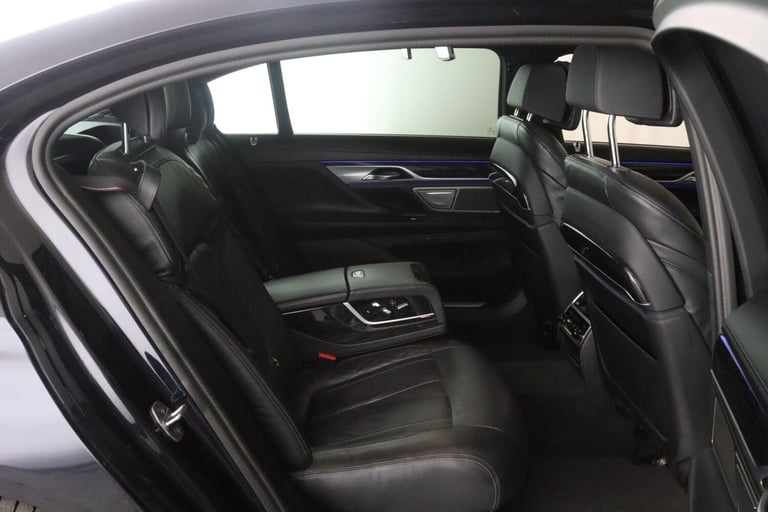2022 BMW 7 Series 3.0 745Le 12kWh M Sport Auto xDrive Euro 6 (s/s) 4dr SALOON Petrol/Electric Hyb...