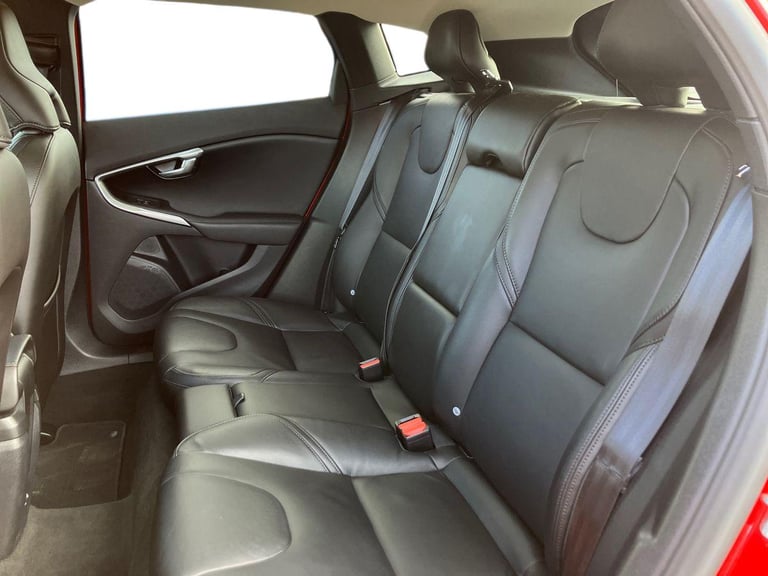 2019 Volvo V40 D3 [4 Cyl 152] Inscription Edition 5dr Geartronic Hatchback DIESEL Automatic